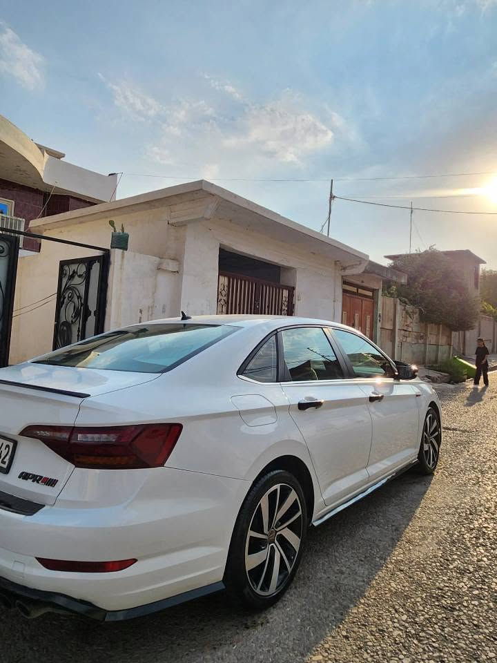 سلاو ريز جيتا موديل ٢٠١٩ مواسةفات عادي رادارات و بريك بسمة كلين هيجي نية كامل دةسكاري كراية داخلي هةموو كاربون فايبر و سقف شامو دةشبول ليدرةقةم سةنةوي نوية كير و مةكينةي بةشةرت نرخي 120 رةقةم موبايل *********** يةك جاملوخ تةبديل بي ارباك بي داخلي دهوك, العراق
