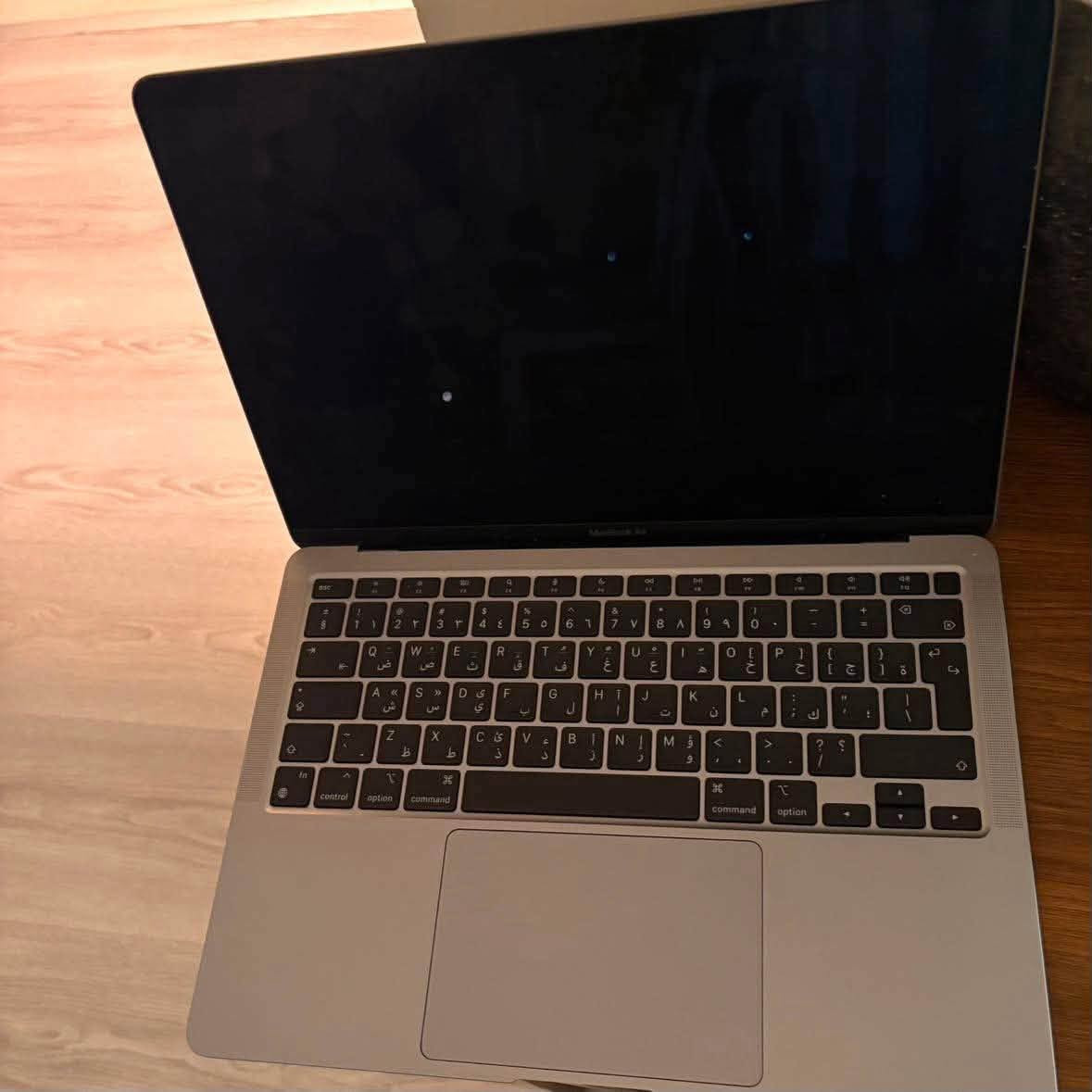 #متوفر_مستخدم
MacBook Air M1 13inch
Ram 8
Hard 256
Cycle 11
Battery 99% 🔥🔥
كامل الملحقات 
نظافة 100% على وضع الشركة 
السعر 835,000
يتوفر توصيل 🚚 
للاستفسار والاتصال على الرقم

***********

