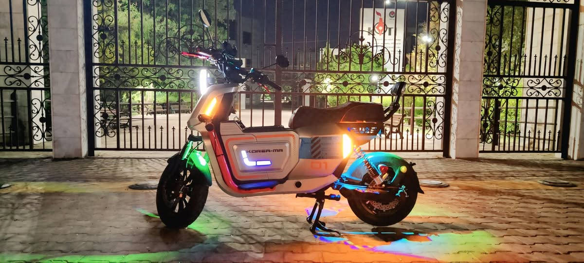 دراجة F15 U2 فول مواصفات 4 سرع و6 بطاريات شرط الشحنه الوحدة تمشيك من 80 الى 90Km
نضيفه حيل استخدام اسبوعين فقط بأيدي الصراحه دراجه من اخ لأخو وسبب البيع احتاجيت وعندي سفر بعد فترة
