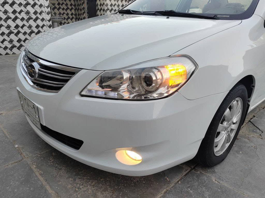 BYD 2013 بۆفرۆشتن زۆر بێعەیبە                               چوار تایەی لۆکی لەژێرە                                                 تەبرید لەسەر سوچ                                                         گێڕ و مەکینەی بەشەرت                                                 سەیارەکە تابڵێی جوانە                                                   کامل جایز بەشەرتی هەموو شتێک ئەی فرۆشین                شاشەیە حاسەیە                                                           تکایە گەر مووشتەری نیت سەرمان مەیەشێنە                     ژمارەی تەلەفون                                                             ***********
