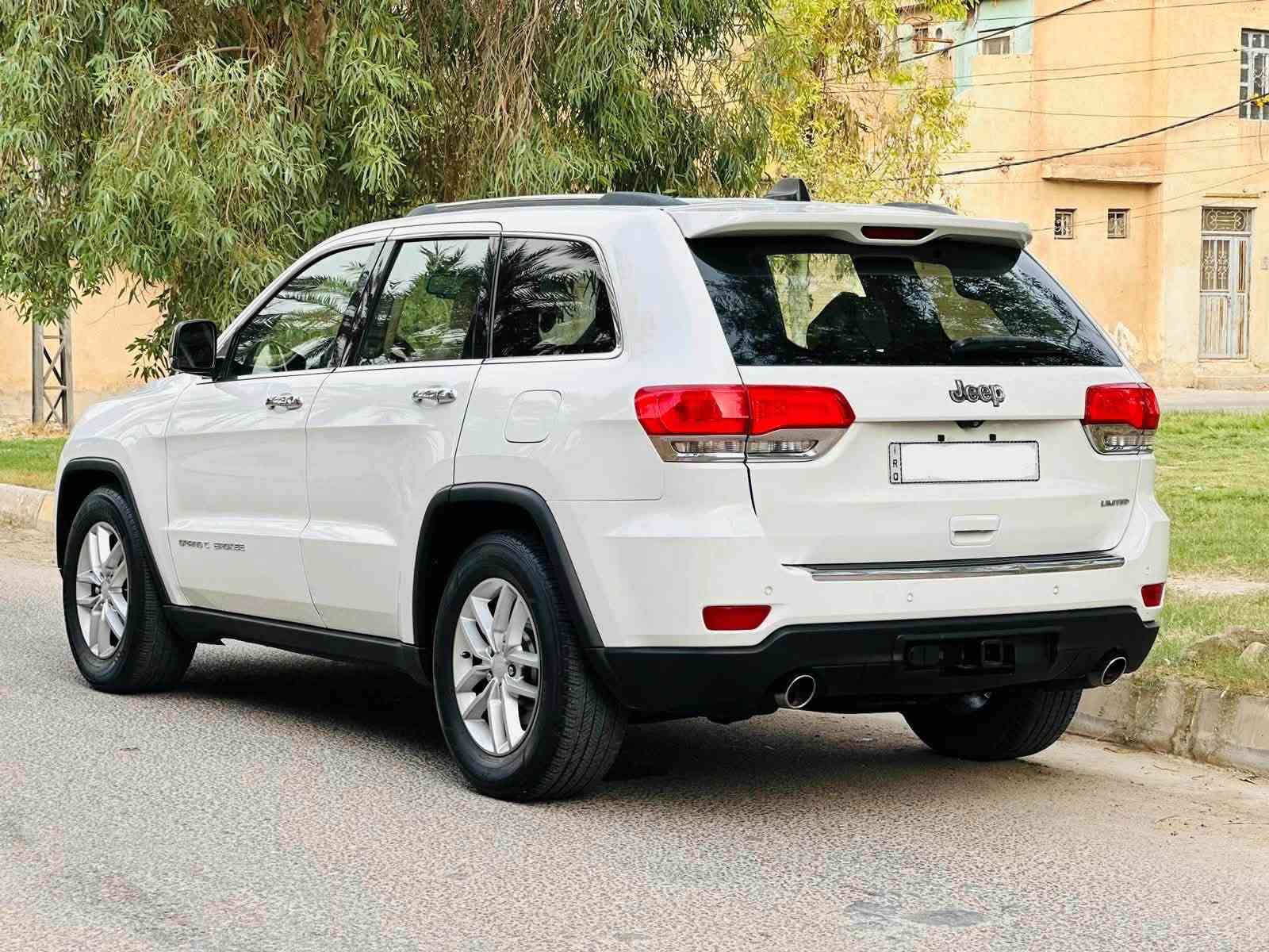 شيروكي V6 • ٢٠١٤ • وارد امريكي