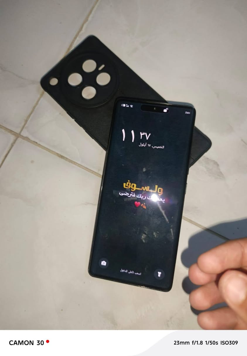 انفنيكس زيرو 40 • ٥١٢ • ١٦ رام