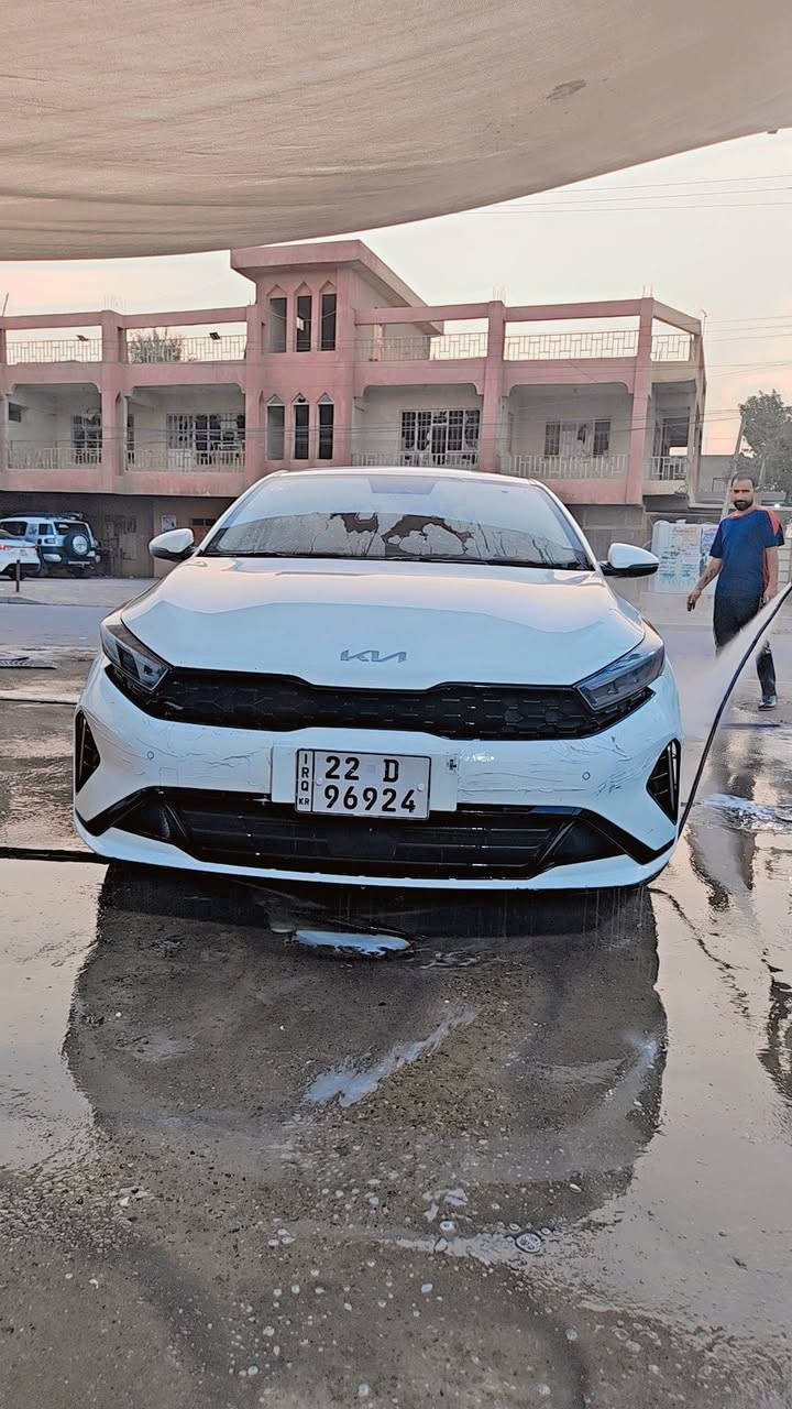 سلام عليكم k3 موديل 2024رقم اربيل بأسمي سعر 126 موصفات فول مكاني بغداد ***********
