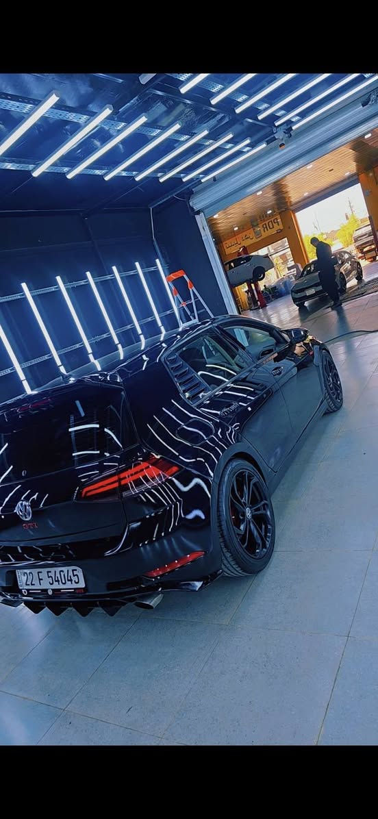 گۆلف 2018 TSI  مەکینە 1.8 تۆربۆ  ( تۆماتیک -گێر و مەکینە بە شەرت . بەبێ داخلی بەبی شانصي ..کارەبای بە شەرت .... ٦ پارچەو نیو بۆیاخە بە حیزانم دەیفرۆشم. تاقم تایە نوێیە وێلی سپۆرت نوێیە .. یەک دینار مەسروف تێدا نیە ....)  *********** ا
رەقەم  (سێ سەت و چل و شەش سی چل و شەش ) أربيل, العراق
