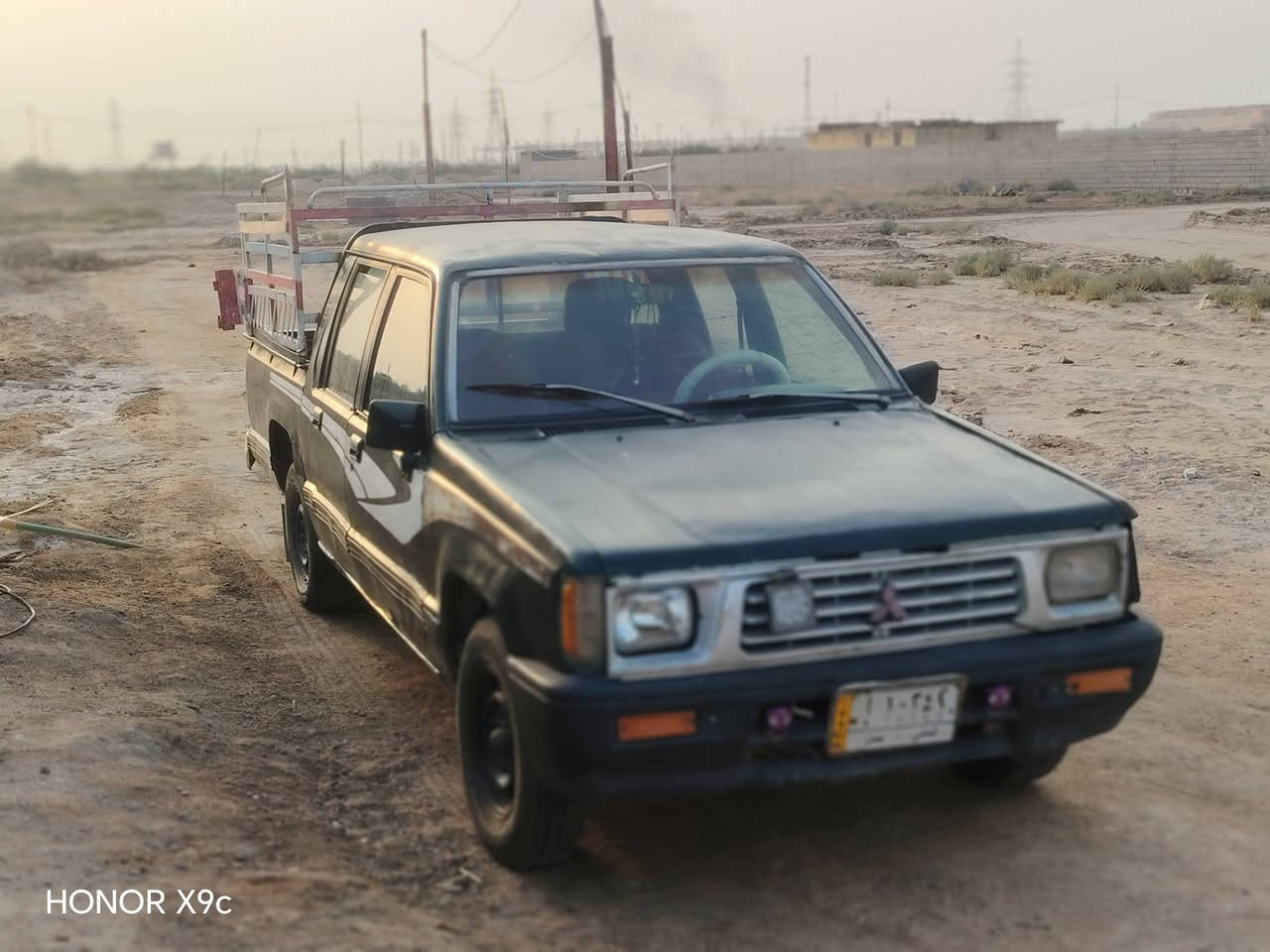 سلام عليكم لبيع سعر ٢٧ عنوان البصره معمل ورق 
***********
