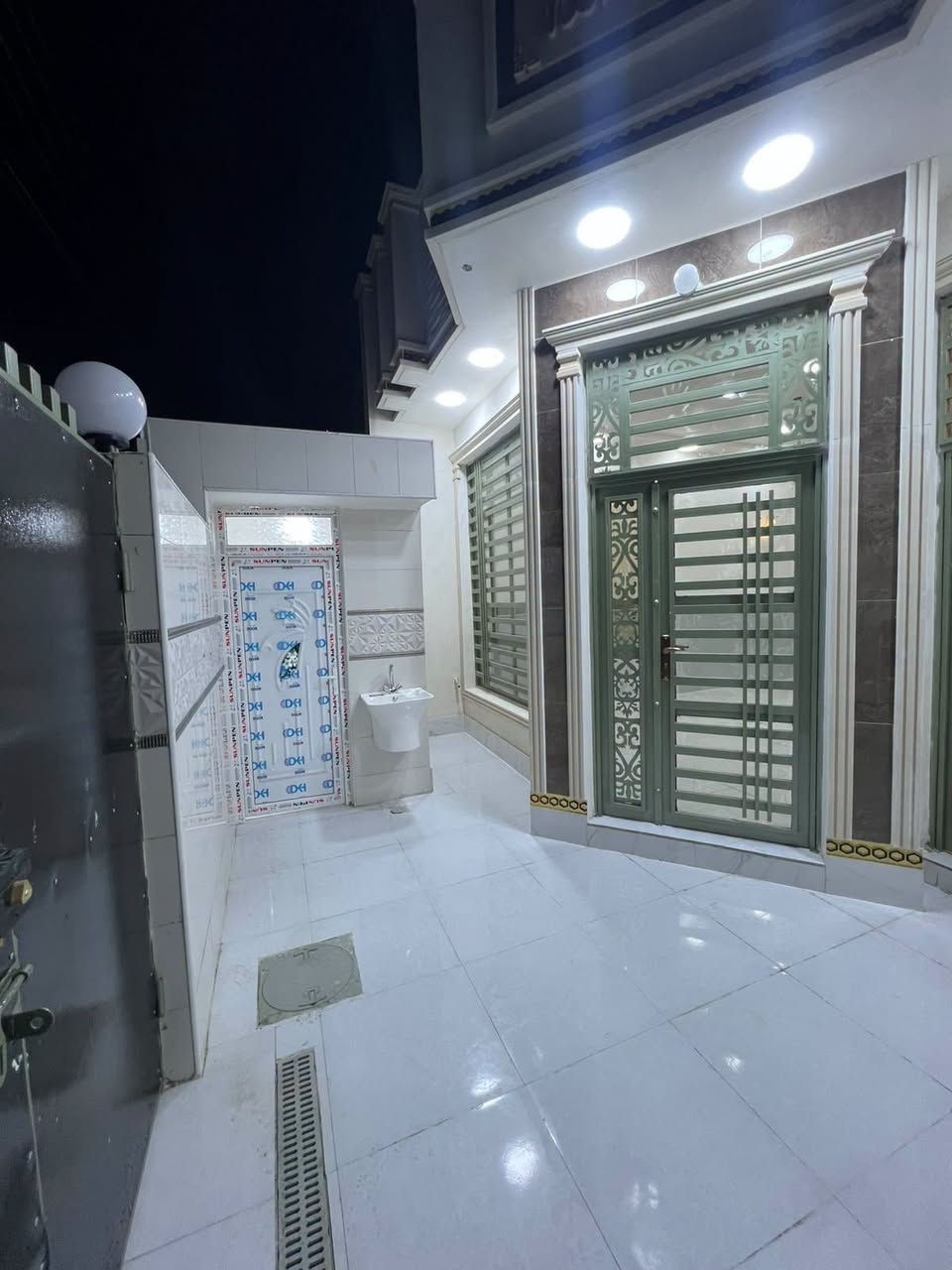 دار البـيع مغربه
المساحـه 160   طابو صرف 
جاهز للسكن  اللاستفسار   
    ***********
