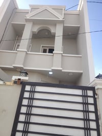 بيت • للإيجار