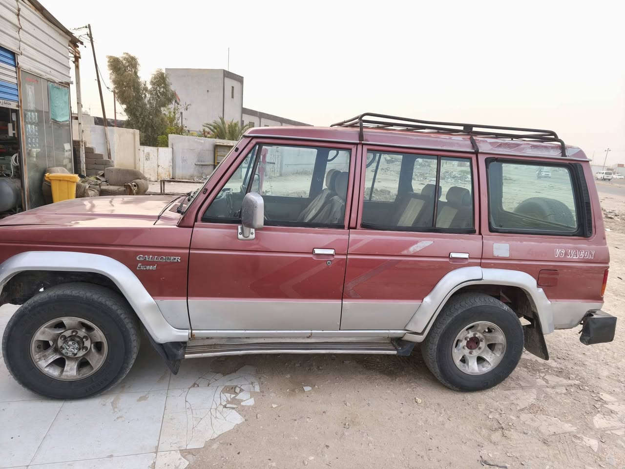 سلام عليكم هونداي كالوبر موديل ١٩٩٠ محورة رقم شمالي
 سيارة جاهزة كهربائيات كله كاملة بس تبريد ماكو 
كير محرك كله جاهز 
سعر ٣٥ وبي مجال 
عنوان ناصرية 
***********
