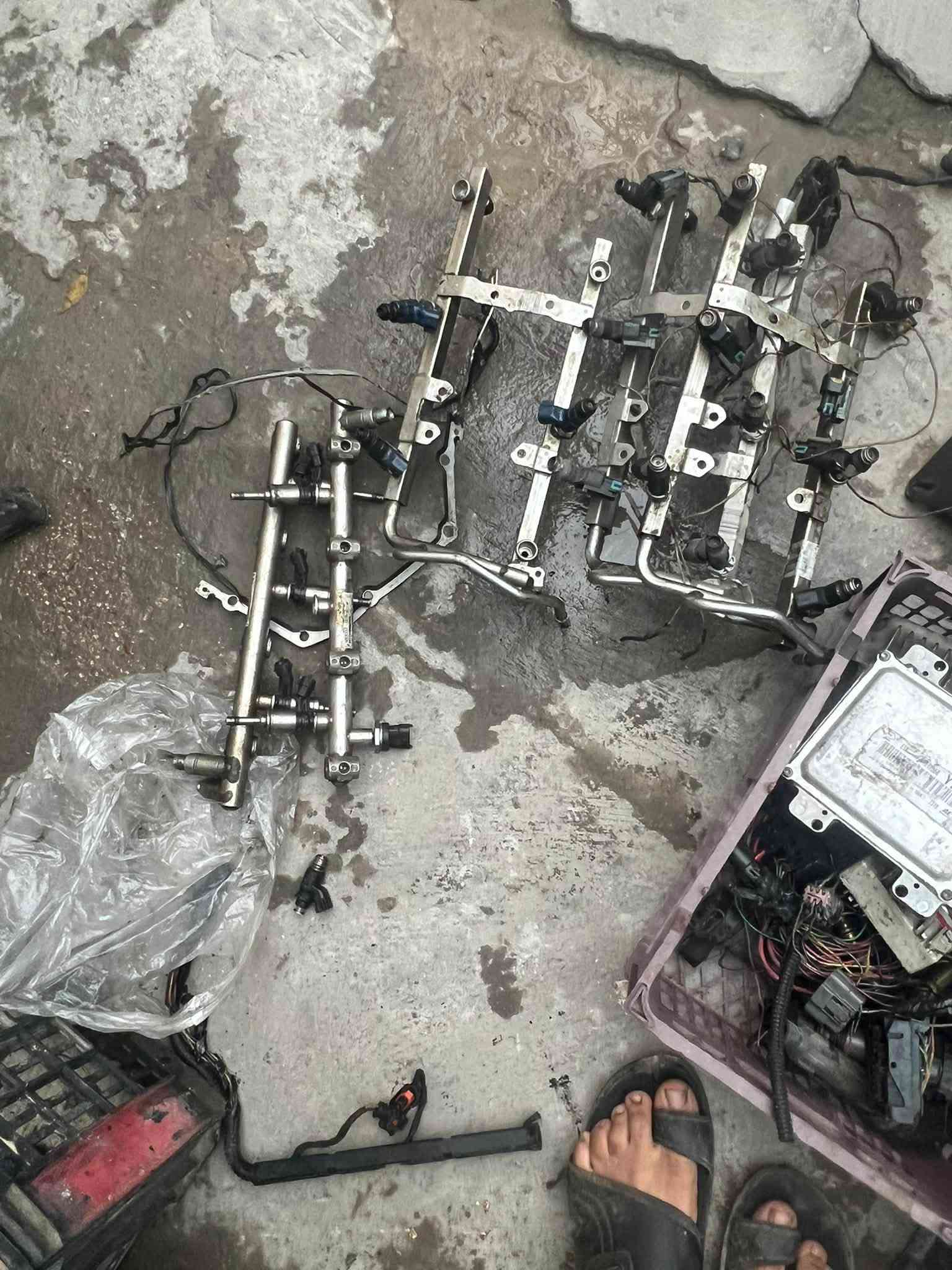 قطع غيار • مجموعة كاملة • بغداد