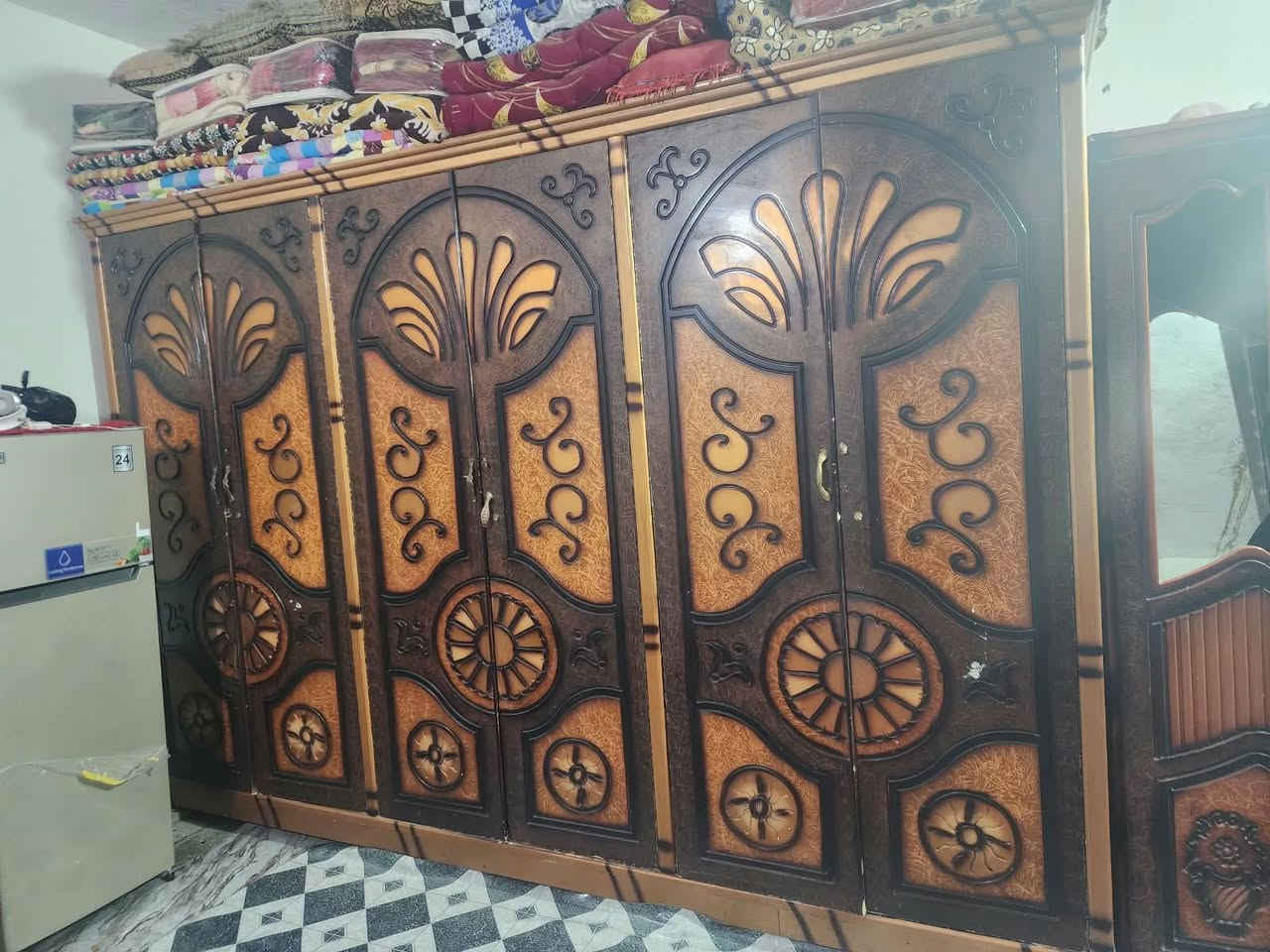 السلام عليكم غرفه اخشاب نوم هيه ومعرضها تفاصيل ع تصال ***********
