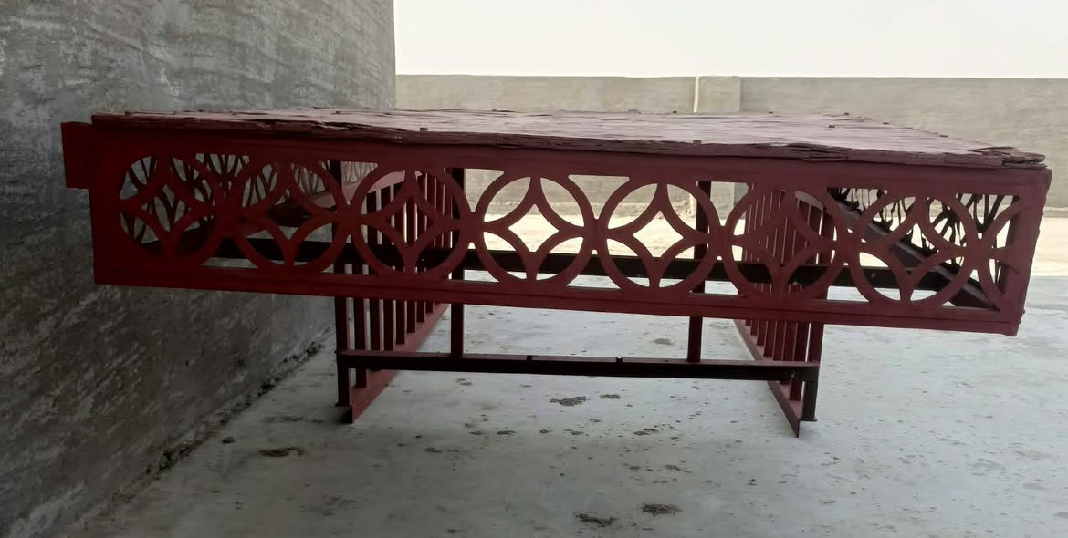 السلام عليكم محجل ستوته للبيع مكان الانبار خالديه سعر 150=***********
