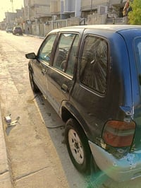 سيارة للبيع كيا سبورتج موديل 93 كير او مكينه نضيفات رقم بغداد بسمنه تح...