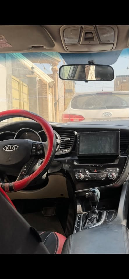 سلام عليكم
كيا اوبتما خليجي موديل ٢٠١١
ضربتهة باب سايق تعديل عالبارد
سعر ١٠٥ وبيهة مجال بسيط للشراي
للاستفسار التواصل عالرقم 
***********
