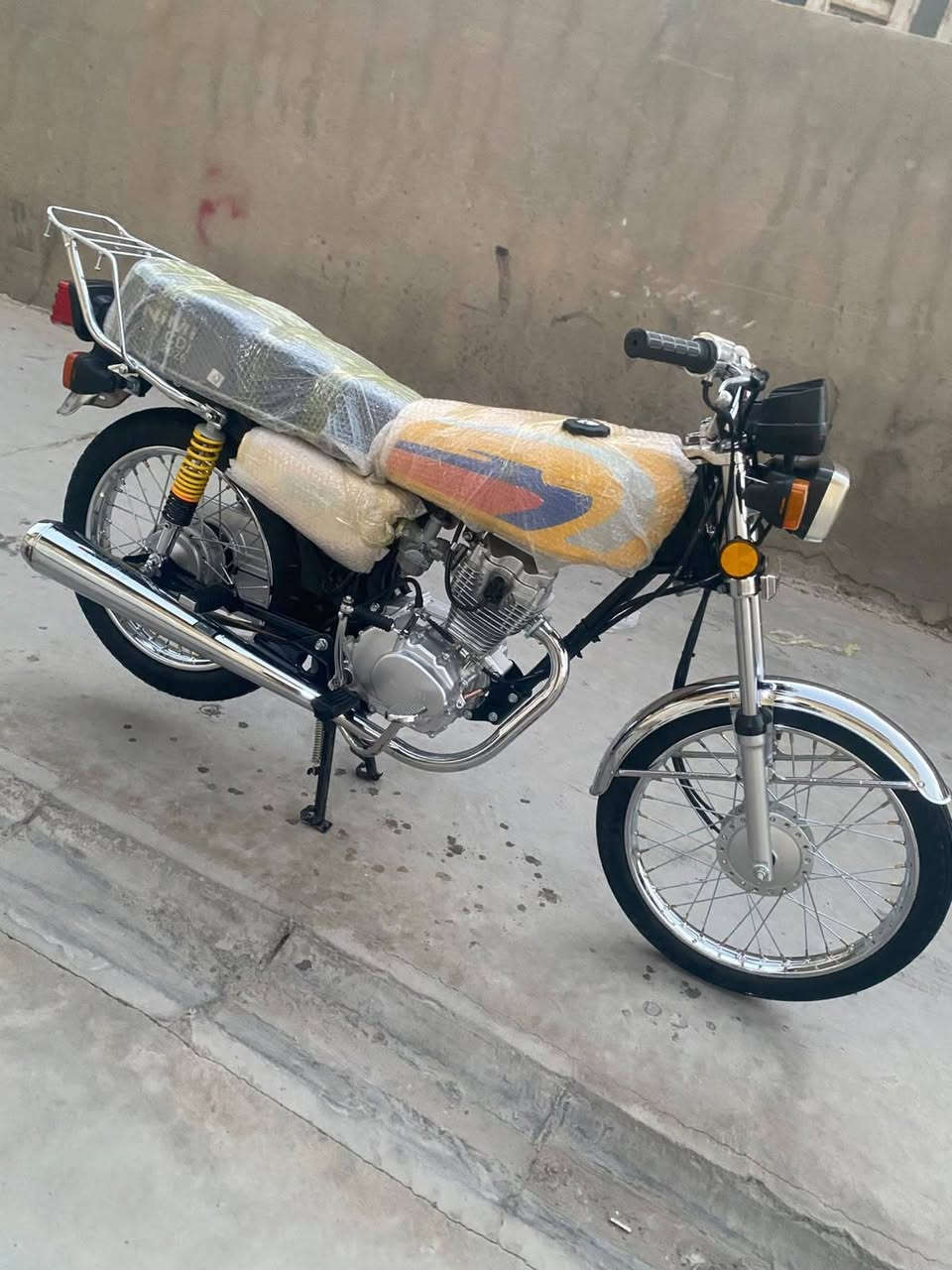 دراجه لبيع سكنار موديل 27دراجه مكفول دراجه صارهة 20يوم من طالعه من وكيال
مكاني كوت فلاحيه 
سعر ب850وبيهة مجال قليل 
موو شراي لا تعبني 
وشراي ينتصال ***********
