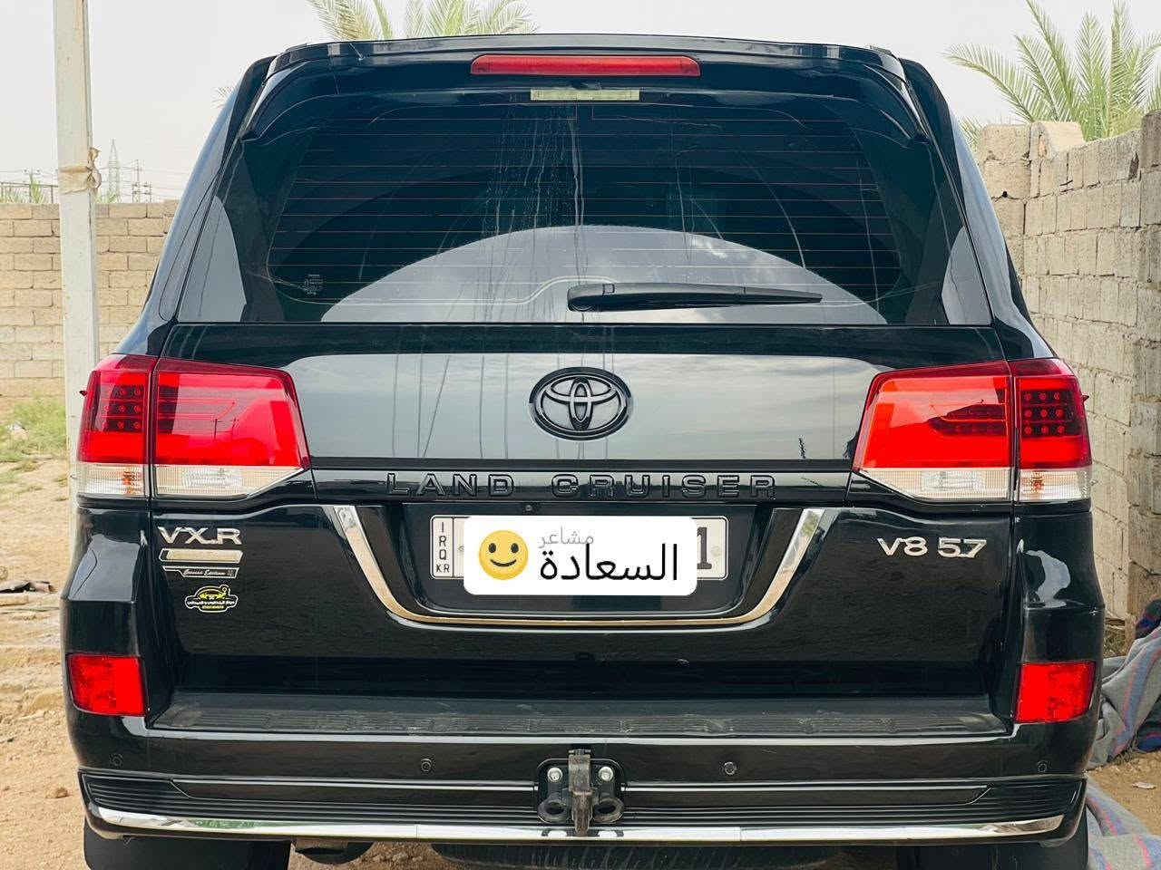 سلام عليكم لاندكروزر للبيع مديل 2021 ساز فول فول مكينه V8/57بيهه كتاب تظليل مداور ثاني يوم
***********
