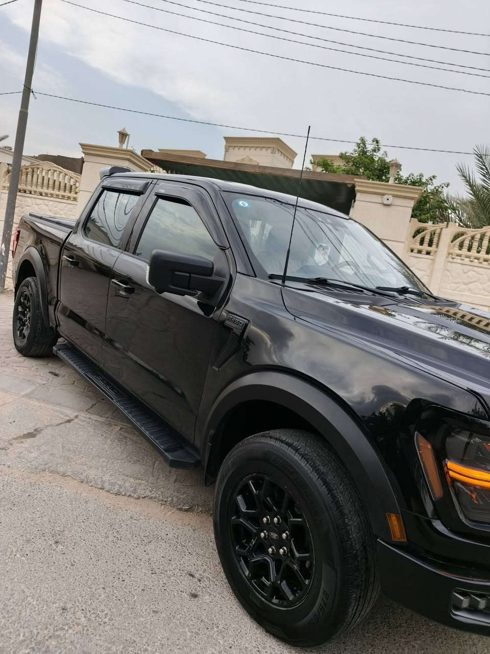 فورد F150 XLT • ٢٠٢٤ • ٧٠ الف