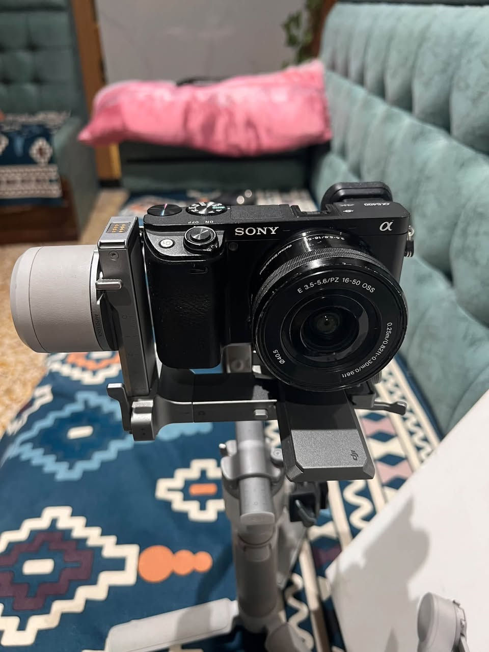 سوني A6400 • جيمبل DJI Ronin-SC • طقم تصوير