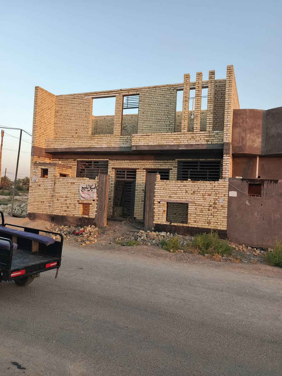 سلام عليكم عندي اعيد نشر بسب الوعود الكاذبة عندي بيت هيكل البيع طابقين بسمي سند 25 مجمع علي الاكبر السكني على الرابط نزلت سيد سماعيل 40وبي مجال 100,متر مربع ركن تحويل مباشر مع صاحب الارض قرار محكمة تفاصيل اكثر تصال على خط ***********رجاءا المايشتري لا يعلق ولا يخابر في كربلاء يبعد عن إلامام الحسين عليه السلام 7كيلو
