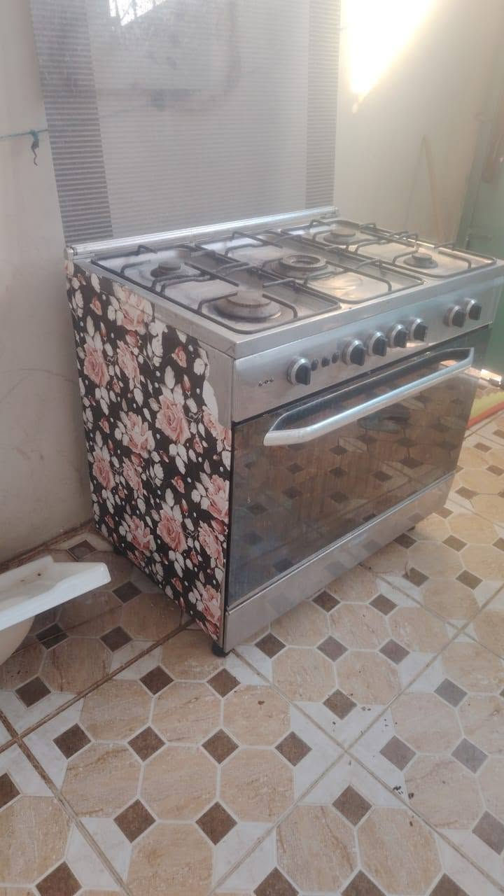 طباخ للبيع
شغل فول اي عيب مابي 
للتواصل والاستفسار 

***********
