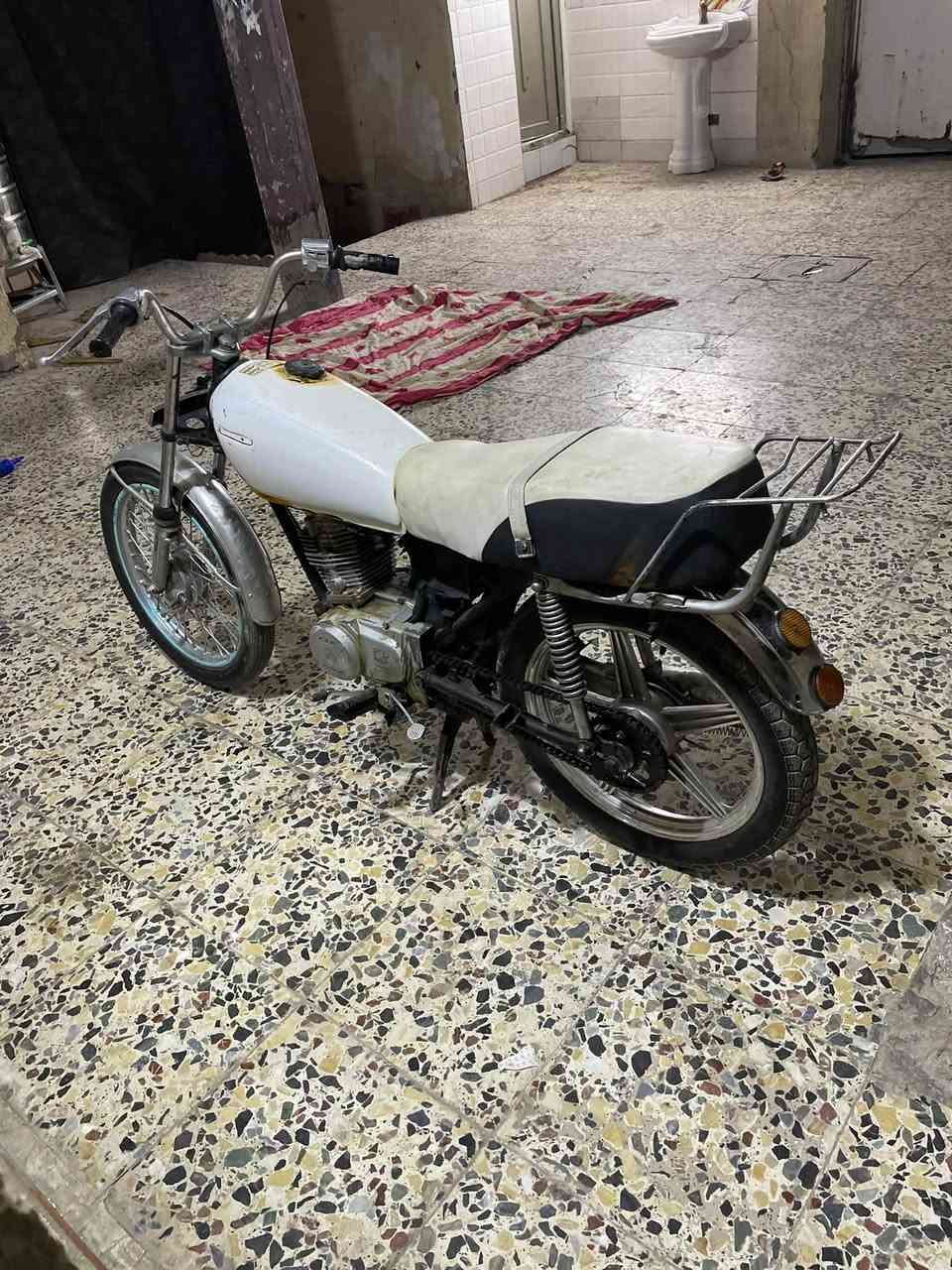 ايرانية • اربعه كير • بها مجال