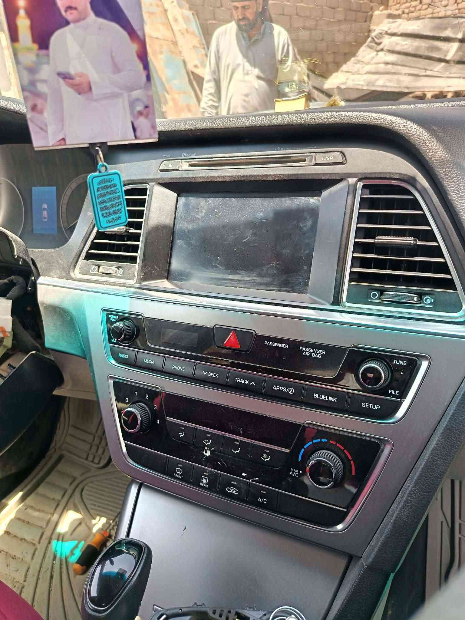 سوناتا ٢٠١٦مريكي رقم أربيل الجديد بسمي تحويل مباشر ب٩٥وبيها مجال قليل اومراوس بسياره مقاربه لسعرها مكان السياره الرميثه ***********
