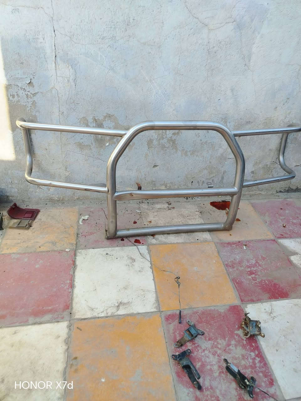 السلام عليكم من رخصت الادمن ماطور ماسحات ومجمع استرين كامل حتى الجوزه وياه ودرع نظيف لبيع مكان بابل الحمزه الغربي للبيع ***********

