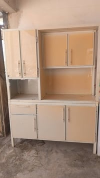 كاونترات مستعمله نظيفه العنوان سبع البور شارع اربع تلاف وات ساب 078836...