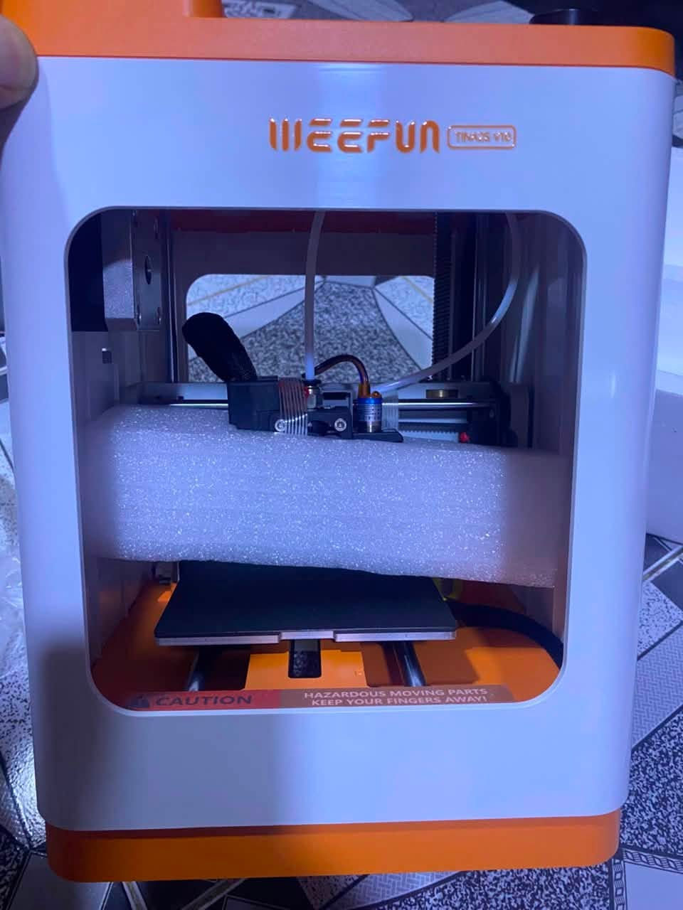 طابعة مجسمات 3D V10للبيع جديد بالكارتون 
***********
