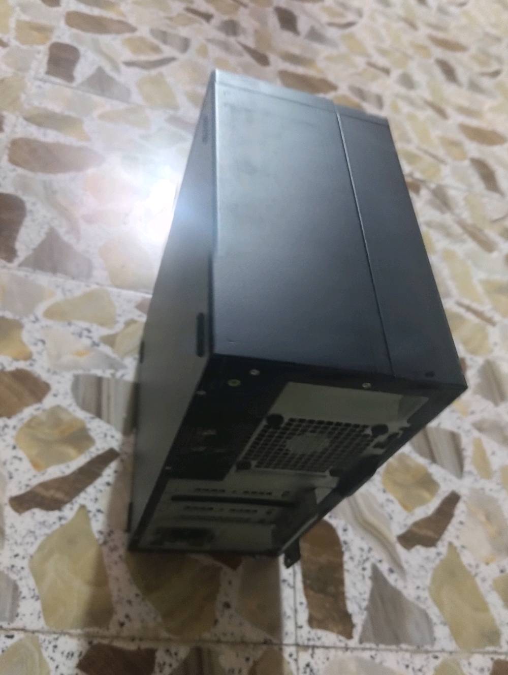 i5 الجيل السابع • رام 8GB • SSD 256GB