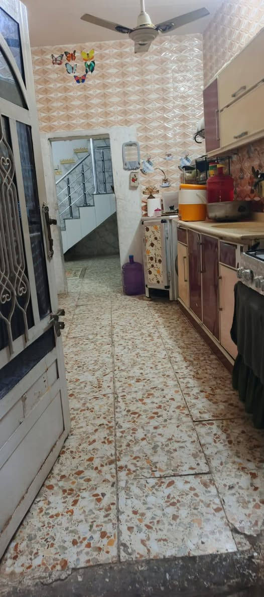 يا الله عرض مميز 
سلام عليكم بسعر مناسب 
بيت 115متر طابو زراعي سند 25 
طابقين 
الوجها 6متر 
خدمات كامله 
 يحتوي على غرفتين نوم وستقبال ومطبخ وحمامات داخليه وخارجية وكراج مال سياره 
كلش قريب على شارع العام حله كربلاء 
التفاصيل اكثر بالفيديو 
العنوان حله ابو غرق بحي ابو اسد

السعر والتفاصيل أكثر خاص او الاتصال على الارقام 
#ملاحظة# لمن يرغب في
 عرض عقار او ارضه طابو صرف او طابو زراعي عليه مراسلتنا او الإتصال
***********
***********
