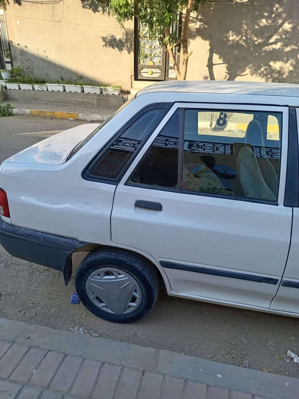 سايبا م١٢ رقم قادسية انكليزي سنوية لسنة ٣١ باسمي جاهزه وجديده واي نقص مابيها *********** مكاني ديوانيه تبريد ثلج تخم تاير جديد السعر ٣٦ وبيها مجال قليل
