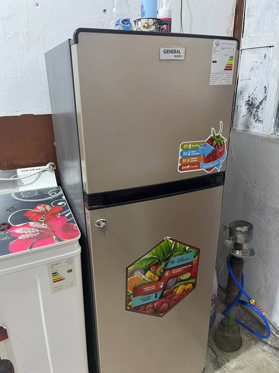 ثلاجات للبيع جدد نضيفات كلش بعدهن بل جيس ***********
