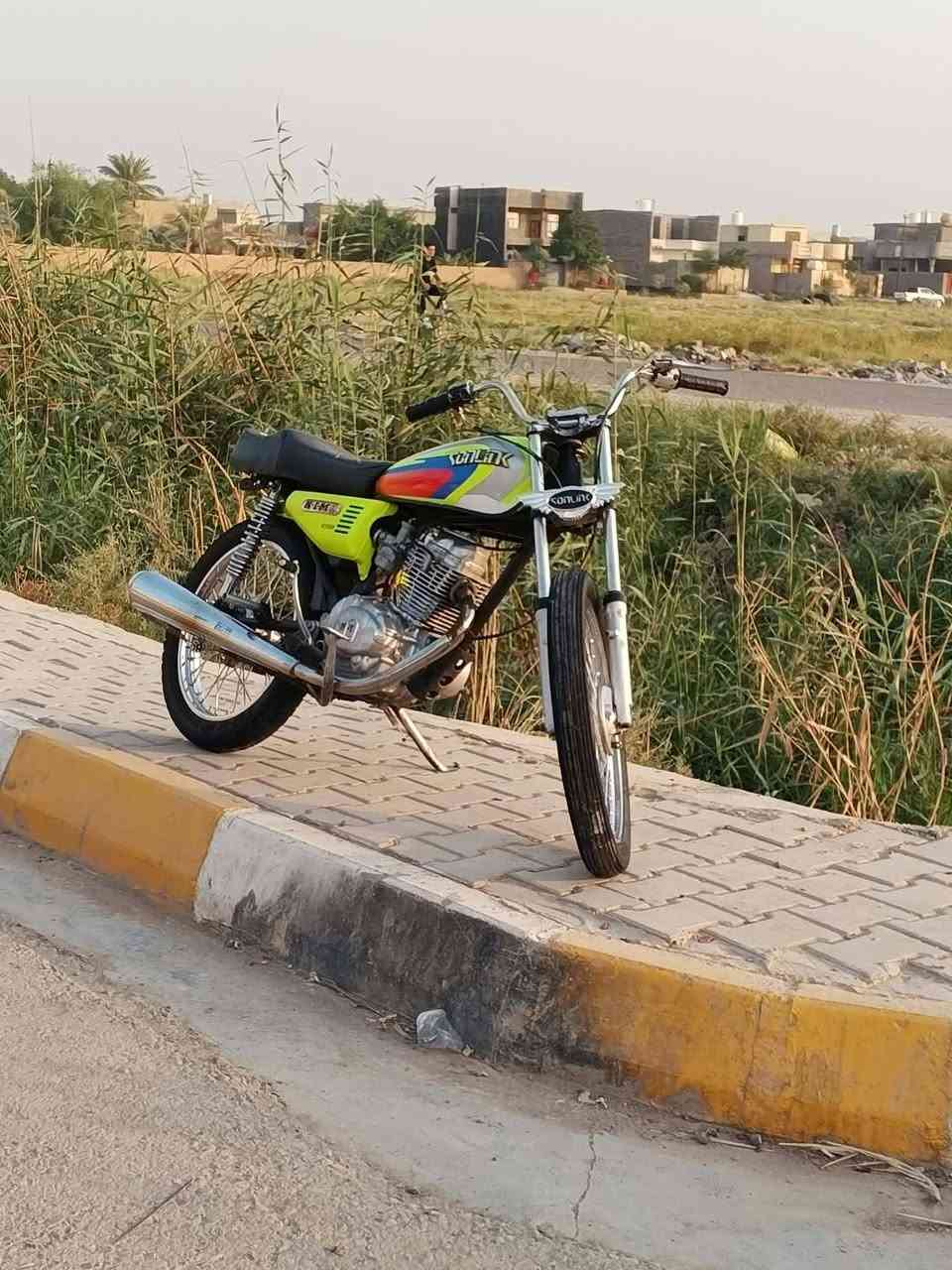 يالله السلام عليكم دراجه نامه للبيع محرك نامه مديل 2022 شلعه معدل كامله مكاني ديالى دلي عباس ***********
