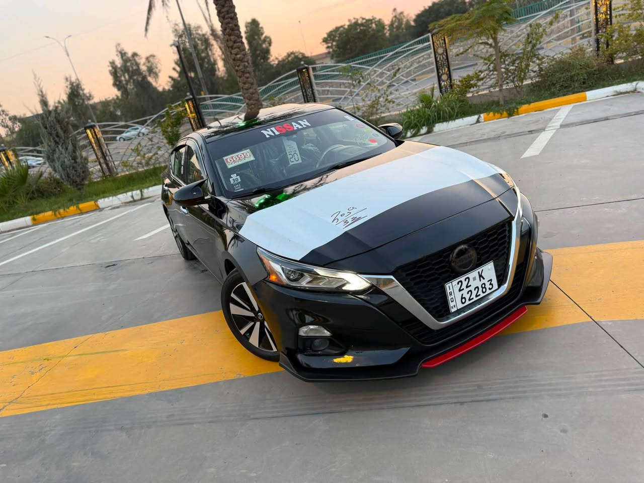 🚗 للبيع نيسان ألتيما🚗.  2019 .  SL اعله مواصفات واحد ع واحد 
وارد أمريكي / رقم اربيل  بأسمي شرط التحويل رقم الدولي الجديد هزه وفحص  كله جديد سنويه ال31
محرك مكفول 🔧 / كير مكفول
تخم تايرات جديد مبدل
باتري جديد
صدر ع الوكاله كامل 
 السياره حادثه جاملغ وباب السايق تبديل بلادي بدون صبغ السياره كله
 وموضح بل سونار وباقي كفاله دواخل كله شرط 
  صفاح موس مكفوله كفاله عامه ماشيه 73 mi    (باقي السيارة وكالة)
مواصفات السيارة فول ال الفول 
بصمه بصمه ابواب 
فتحه 
تشغيل عن بعد 
كشنات ثنين  كهرباء وتدفه وتبريد 
اشاير بل مري 
رادارت اماميه وخلفيه وجانبيه 
تبريد قطعتين ❄️
تغليف كامل 
محرك 2.5 لتر / 4 سلندر اقتصادي وقوي تنفس طبيعي 
شاشة لمس وسطية 8 إنج مع بلوتوث و USB وكار بلي  
سستم كامل سبورت رياضي 
كاميرا رجوع خلفية 
نظام سبورت
لايت زنون +لد نهاري 
ستيرن رياضي D + كاربون فايبر  
مثبت سرعه 
ويل كب كروب  
توقف ذاتي وخروج ع المسار 
نظام أمان حديث (ABS / Airbags)
تصميم أنيق ورياضي بلون الاسود القطارن  
سيارة كاملة مكملة تجي تفحص وتشوف بعينك كعدتها حلوه وسيارة ما تصرف عليها كلشي سعر.132     
مكان السياره ديالى بعقوبه 
***********
