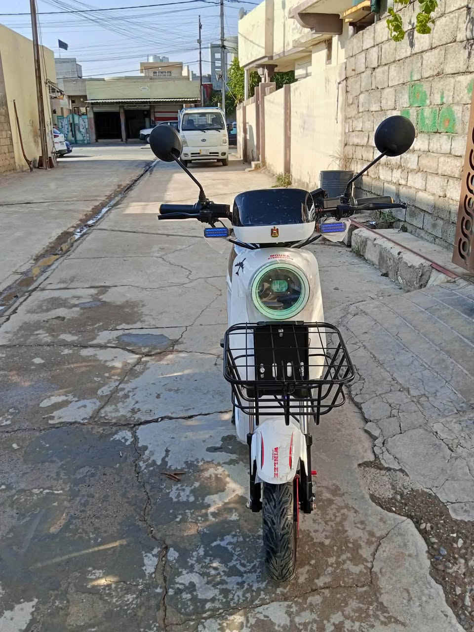 لبيع R9 استخدام شهر فقط
سعر 550الف بس شرط الفحص كلو شرط 

5بطاريات دبل. ٢٥ امبير الوحده 

المسافه الي يقطعها من ٣٠ الئ ٣٧ كيلو شرط 

كامل كله شغال ما ناقص اي شي 

بريكات هيدروليك كاملت بل مكان 

ملف 2000

اربع نمر 

مكاني موصل مزارع زيونه الي يم المرور 

ومتوجد اوقات بل دوايه سوك الماطورات 

رقمي *********** خابر وتتدل ع سعر 

متوجد عل رقم رساله ما ارد 

كلو شغال ما بي اي خلل شرط الفحص شاحنه اصليه معا رقميه 

مكاني الريشديه
