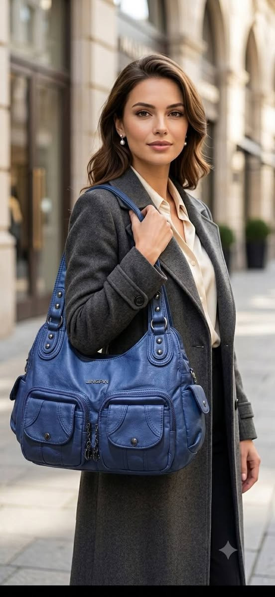 ✨️ جديد Venesia ✨️
👜 حقيبة نسائية سوفت جلد طري حجم كبير 👌
🌈 الالوان متوفرة داخل الصور 👇
📞 للحجز والاستفسار مراسلة الصفحة 
📞 او مراسلتنا على الواتسب 👇
***********
📍العنوان : موصل - الجانب الايمن - حي الرفاعي - مقابيل سايدين القسم - مجاور ازياء خاتون
