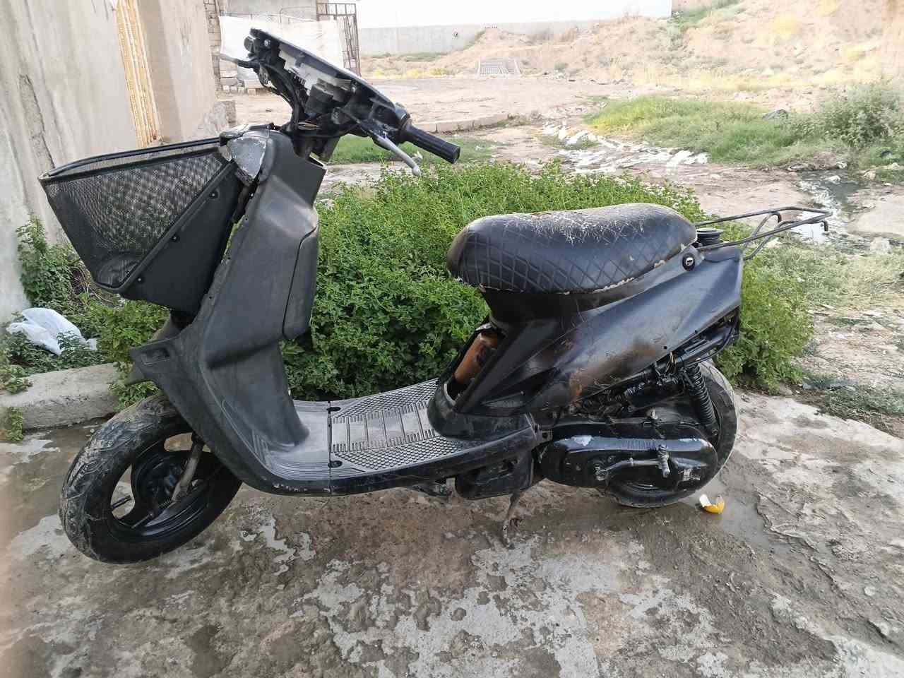 السلام عليكم ماطور بزون  معمر بس بستن  ماطور  نظيف  ماطور معمر جديد بس يرادلو درع امامي وطفاريه  مكان جانب الايمن   
السعر 100 وبي مجال  
واتساب ***********
