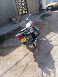 ٤ كير • نضيفه • نقصه باتري
