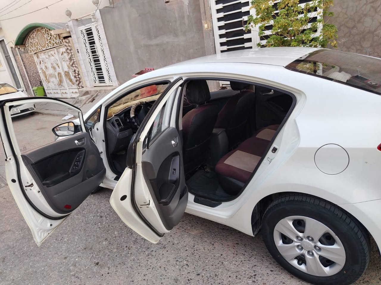 سيراتو 2018 خليجي
مكفولة من الضربه والصبغ بيه بارد مكانات السعر 120
مكلف بالنشر رقم صاحب السياره
***********
واتساب
