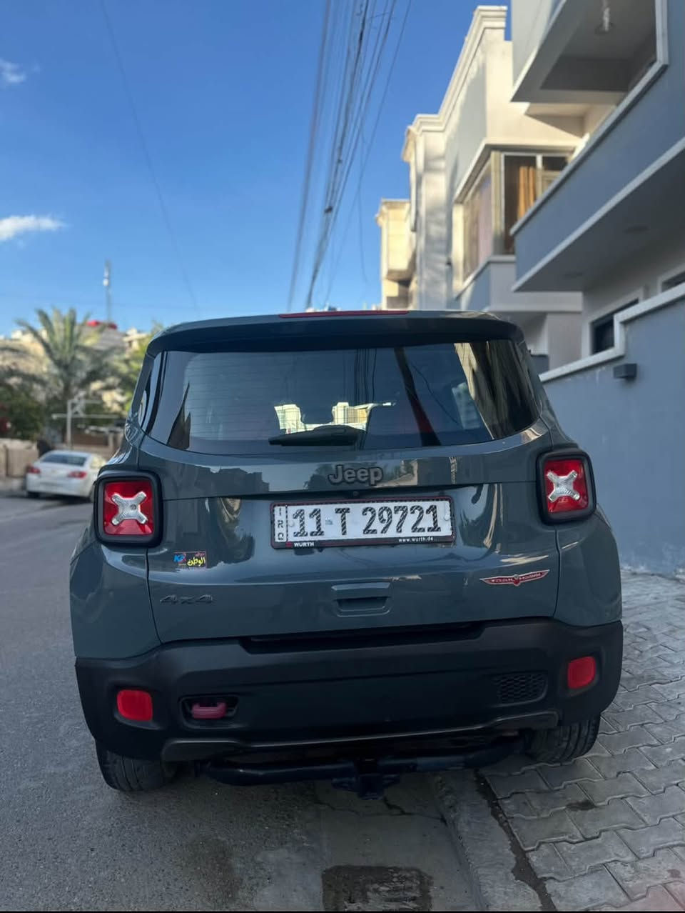 اعادة نشر …. جيب رينجيد 2018 ترايل هوك اعلى فئه 🚗 محرك 2400 كير 9 نمر ⚙️ حادثها ٣ قطع وصبغ قطعتين 🧑‍🔧داخل جلد احمر 🩸 
______ م: اكفلك كير ومحرك وكهربائيات وتحويل 📍
النواقص 👨‍🔧: 1- تبريد مادري شبي 
2- دچه الكير او المضرب ( مشكلة شائعه بهاي السيارات ) سعره 50 
3- زراكه . 
السعر 💰: 97 ورقة قابل للتفاوض بالمعقول . 
عنوان 📍: بغداد / الاعظمية 
رقم 📞 : ***********/***********
