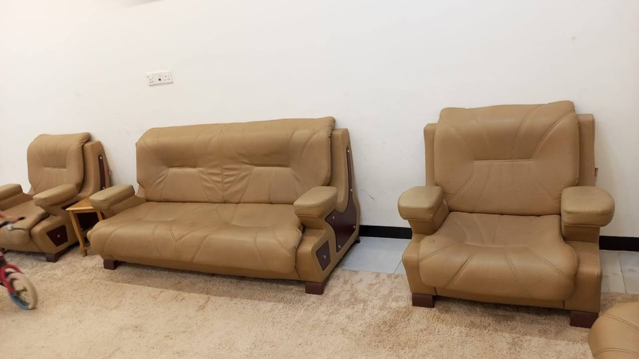 قنفات • جلد • ١٠ مقعد
