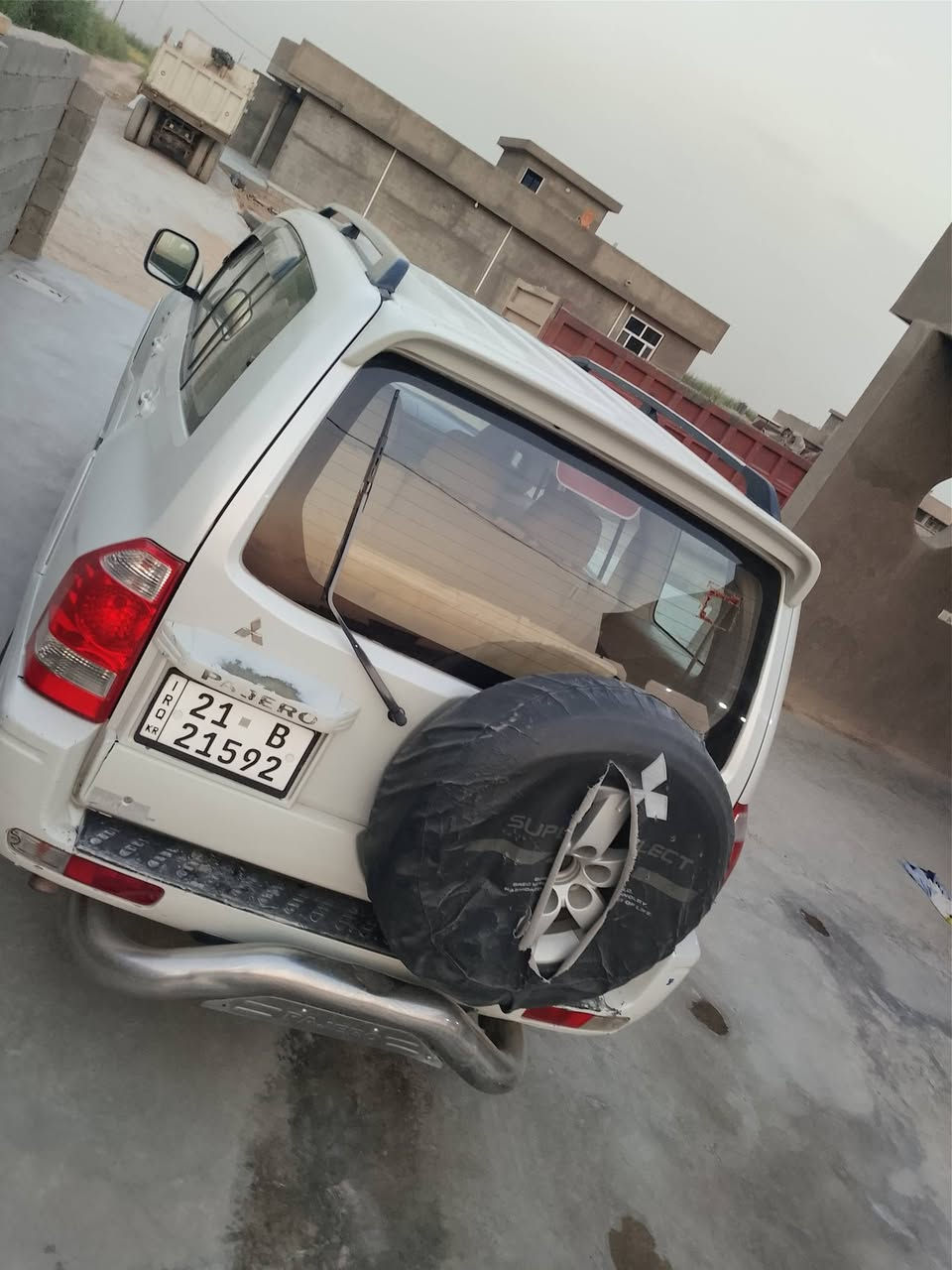 السلام عليكم باجيرو للبيع موديل 2006 سياره بلاديه سنويه 29 العنوان جسر ديالى الجديد***********/***********
