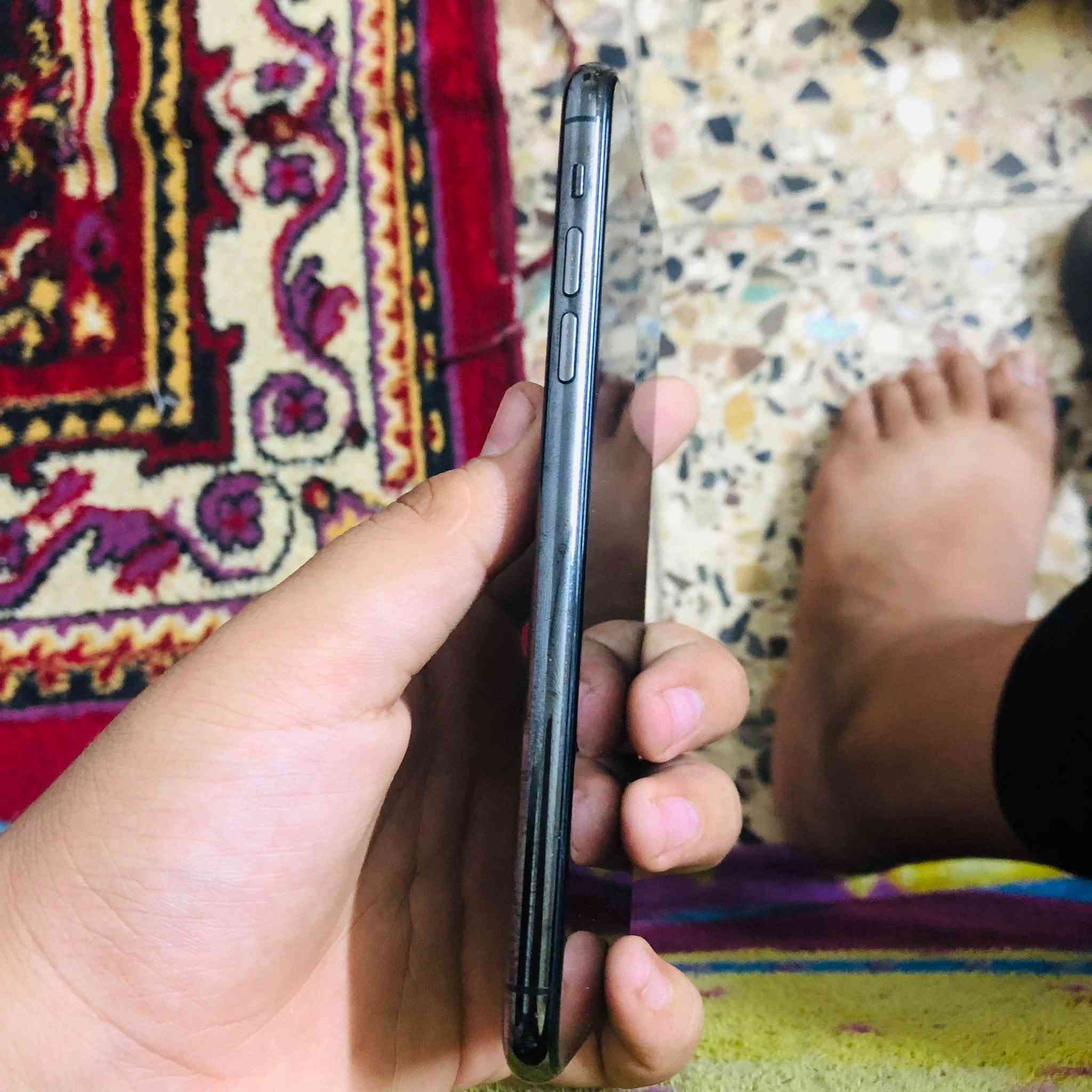 آيفون ١١ برو ماكس • ٦٤ • بطارية ٨٢٪