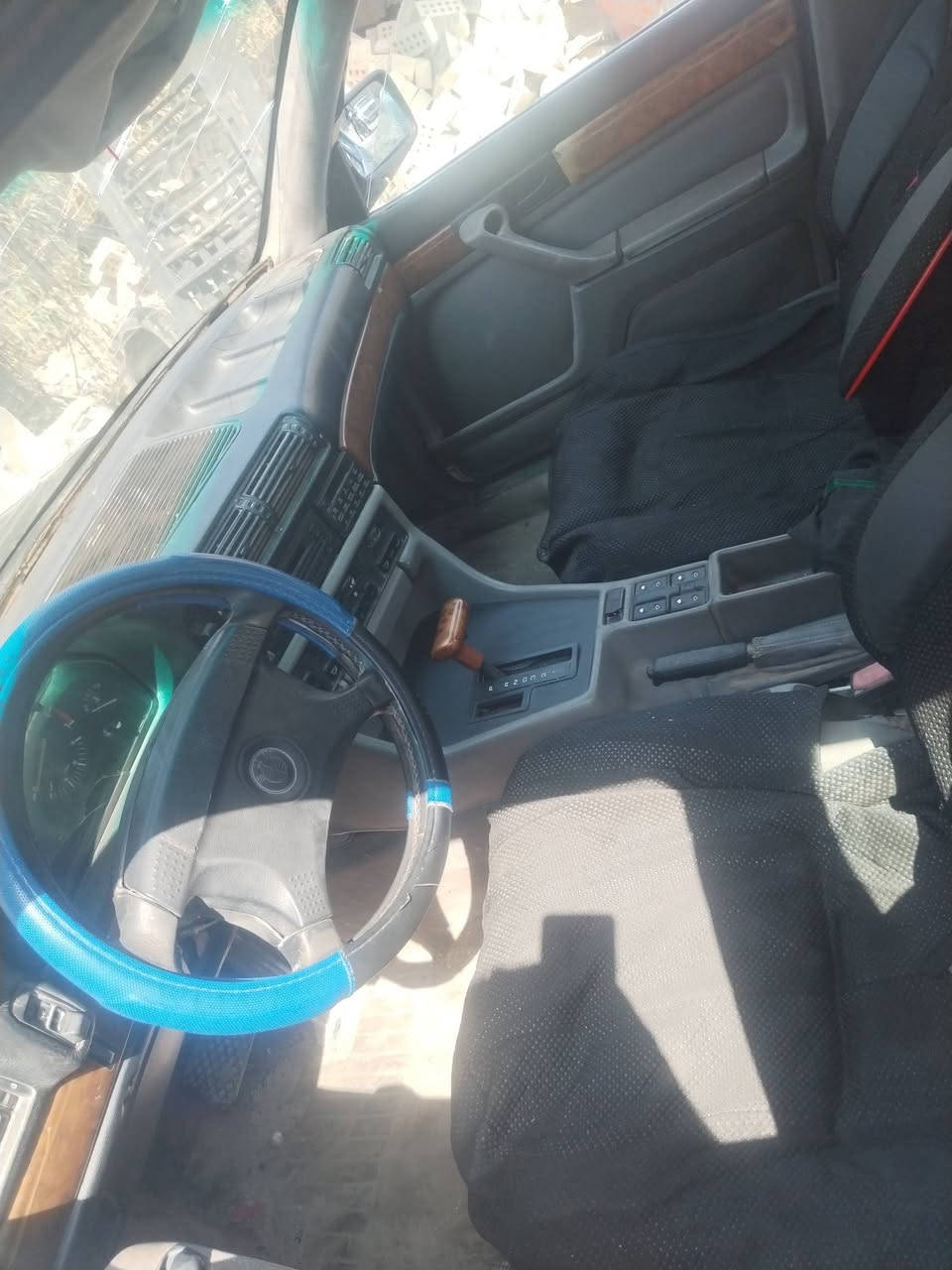 للبيع المستعجل السعر 28 وبيها مجال ***********
