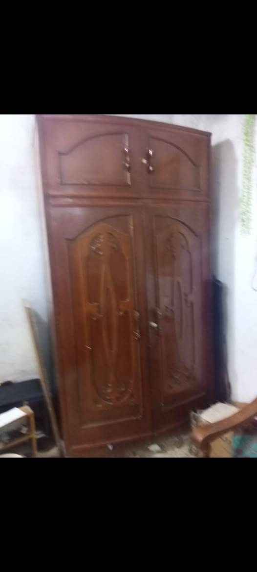 أغراض • خزائن • للبيع