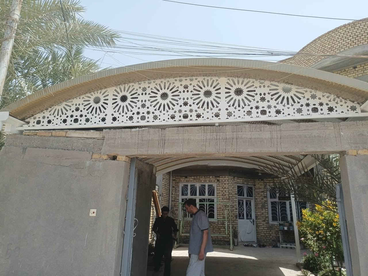 السلام عليكم 
عمل سقائف الكيسبان عمل درجه اولى وبأسعار مناسبة 

نعمل في جميع أنحاء محافظة ذي قار اقضيه ونواحي 

تتكون مواد العمل من 
ساقيه مقلون ظد الزنجار 2مليم 
بوري مربع 4 انج 2 ملم 

الكيسبان صبغ حراري 0.5

يشمل عملنا جميع انواع الحداده 

عمل سقائف بديل الزجاج
عمل سقائف الكيسبان 
عمل الجملونات 
عمل السندويج بنل 
عمل الگيربي 
ونعمل في تفصال الباب والشبابيك 

للطلب والاستفسار مراسلة الصفحه 
او الاتصال على الرقم *********** واتساب
