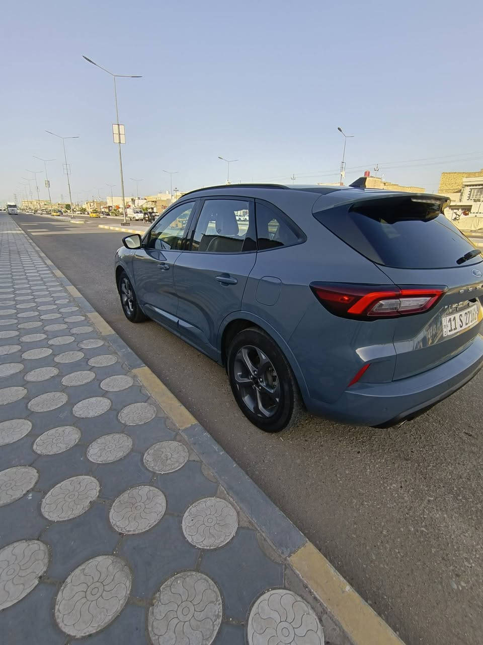 فورد سكيب 2023 فئة Stline (للبيـــع)
المكينة(3sylinder)
1.5 turbo
المواصفات
الفئة : ST Line سحب امامي
ناقل الحركة : ماوس اوتماتيك 8 نقلات
مواصفات السيارة 
- اربع وضعيات قيادة
- تبريد امامي منفصل و تبريد خلفي (مركزي)
- شاشة عداد كبيرة
- شاشة رئيسيةكبيرة 13.2 انچ
- هاند بريك بصمة
- رادار امامي 
- تحديد مسار 
- نقطة عمياء 
- حساسات خلفية 
- كاميرا 360 درجة 
- مقعد السائق كهربائي مع تدفئة للمقاعد الأمامية 
- توقف ذاتي لمنع الاصطدام امامي و خلفي 
- اضاءة خلفية امامية Full Led مع لد نهاري  
مع وجود الكثير من الميزات و المواصفات الاخرى  
ماشية 78ميل
حادث تصليح البنيد نفسة 
 كذلك الجاملغ الخلفي عكس السايق بدون تبديل اي قطع
بدون ايرباك 
#الـسعـــــر 125$ سعر مناسب جدا 
للاستفسار الاتصال 
***********
