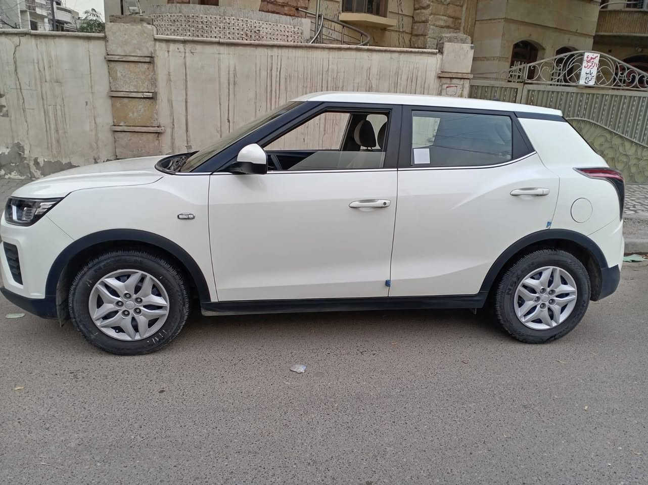 سيارة كورية من شركة سانك يونك KGM اسمها تيفولي
موديل 2023 سنوية باسمي ماشية 3450كم محرك تيربو 1500 هي كوريا  بيها ضمان صيانة خمس سنوات من شركة واني ماخذها 2025/11/1 سياره مابيها ضرر سعرها 140او مراوس مكاني بغداد الاعظمية توصل ***********
