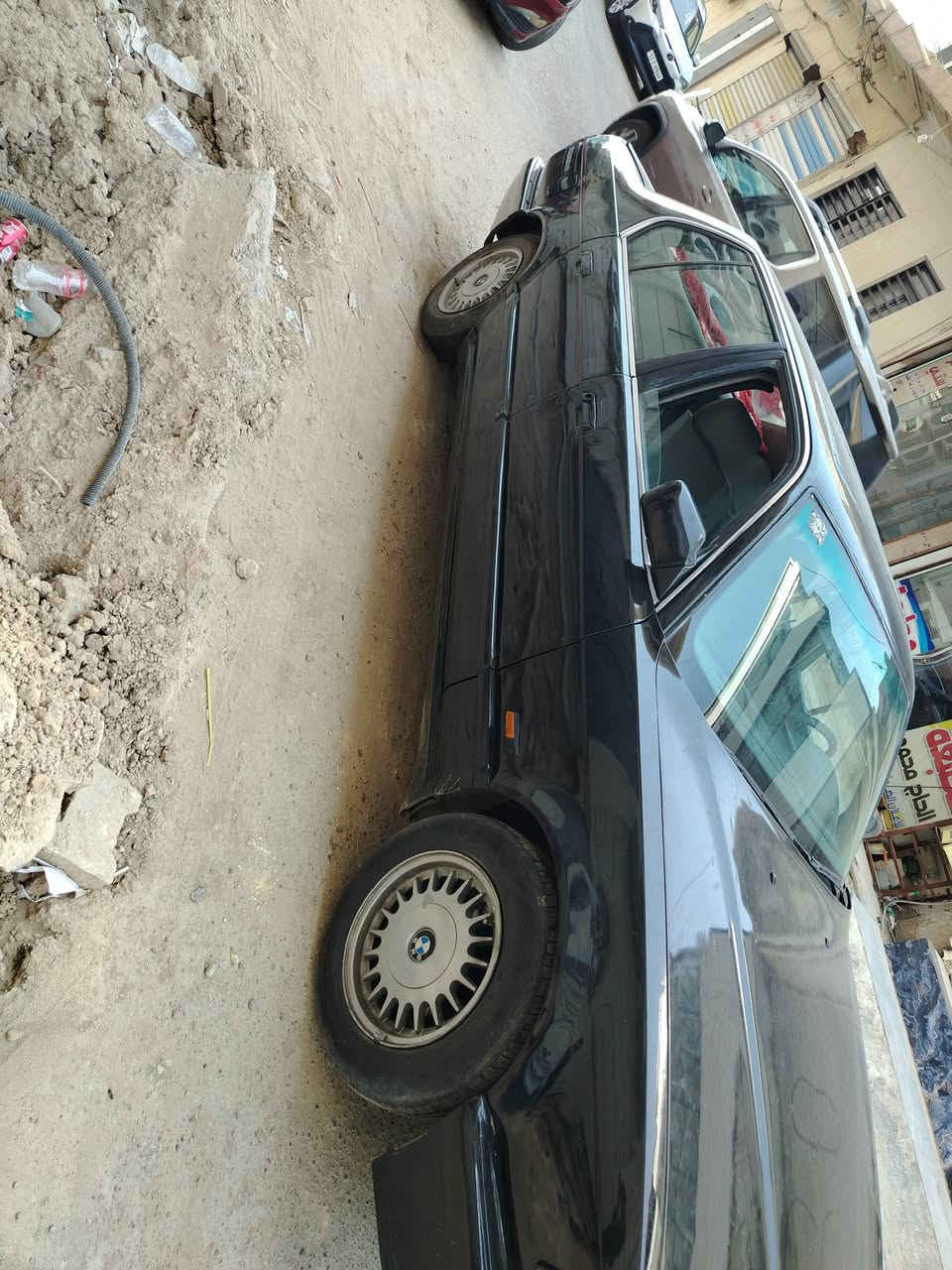 السلام عليكم بي ام حجم 720
مصبوغه عام مكينه فيفيتي فيشه وبطل
ترايك 180 امداور ثاني يوم سعر 25وبيه مجال او مراوس
رقم هاتف ***********

