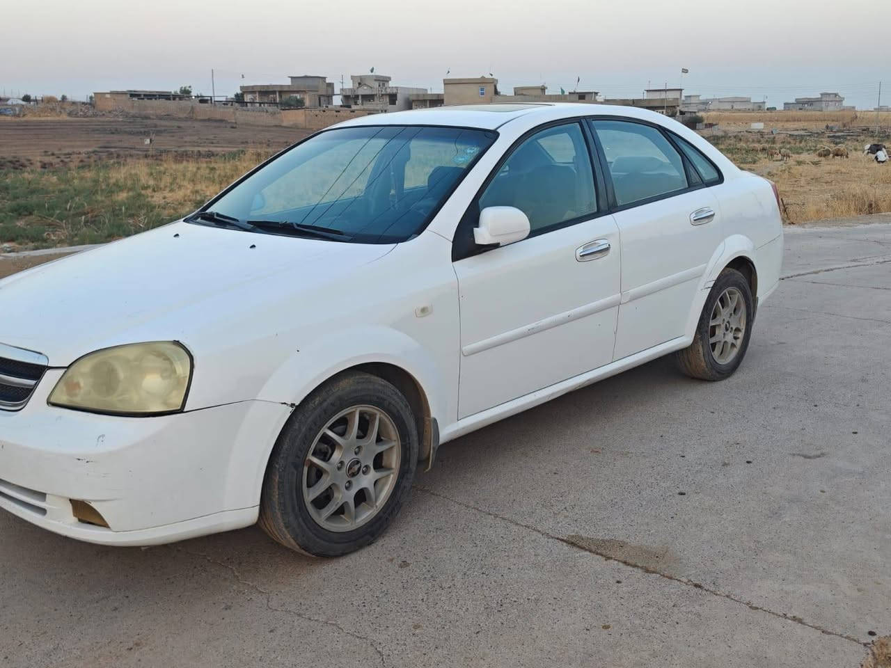 اوبترا موديل الفين ثمانية 2008
فول مواصفات مرايا شفط 
سلايت 
بيها بارد باب خلفي ورا سايق فقط
تبريد ثلج 
بدون صبغ وضرر 
المكينة بي اثر نفخ 
كير بشرط 
سنوية ساقطة
***********

